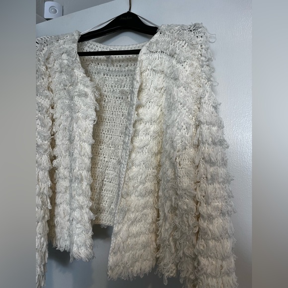 Blue Blush One Size Oversized Knit White Fringe Cardigan - Picture 3 of 6